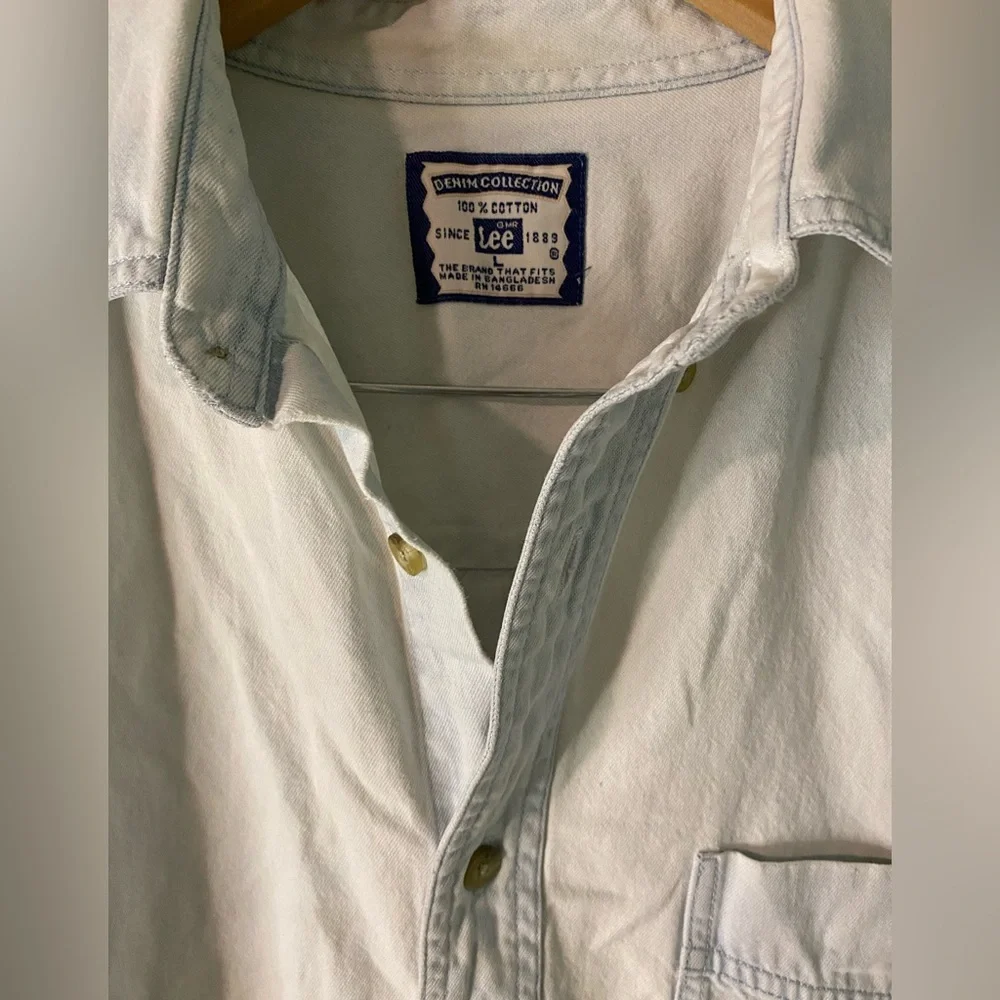 Lee Mens Denim Shirt Size Large Long Sleeve Horse Embroidered Vintage Western - Picture 4 of 6